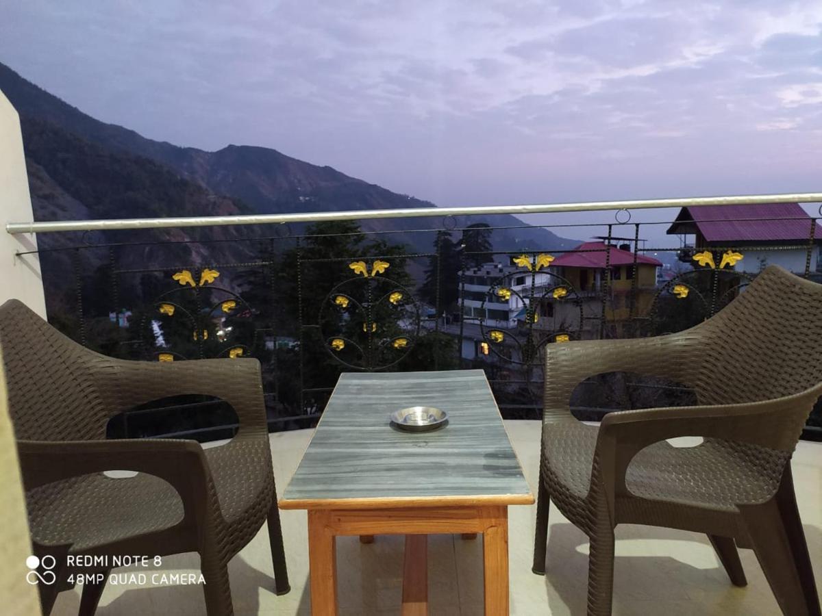 Sky Pie Hotel Dharamshala Esterno foto