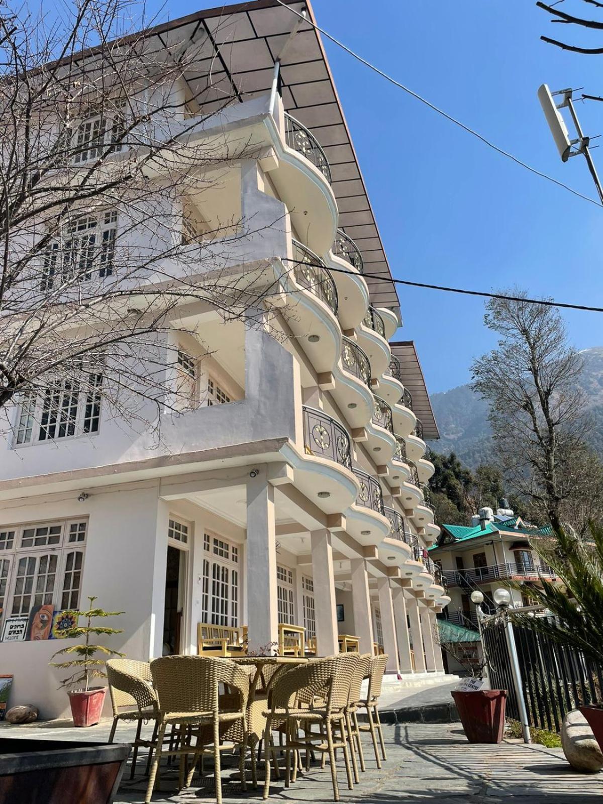 Sky Pie Hotel Dharamshala Esterno foto